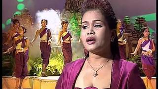 Khmer Karaoke Num Min Thom Jeang Neal នំមិនធំជាងនាឡិ [upl. by Neve]