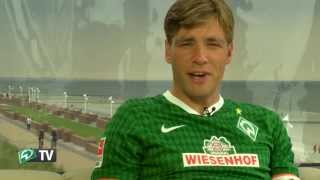 WERDERTV  Fans fragen Clemens Fritz antwortet [upl. by Onirefes]