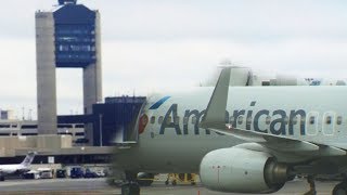 13 hành khách American Airlines nhập viện có thể do ngộ độc [upl. by Tlaw]