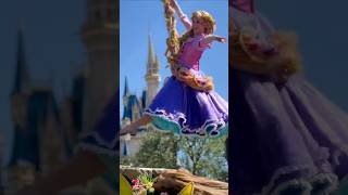 Rapunzel swinging in Disney Parade at Tokyo Disneyland disneyland disney disneyparks [upl. by Fredenburg]