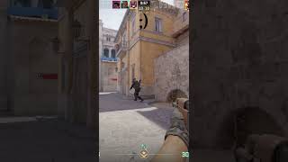 Pro Crosshair Discipline and Spray Control 🤔csgo gaming clips [upl. by Htiekal]