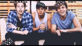 Social Casualty  5SOS  Traducida al español [upl. by Diamond609]