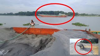 See where the sand is moved from barge ships to dredgers machine 2 [upl. by Clarey]