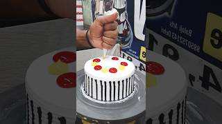 Bahut bara sa Rose 🌹 cake decorating funny ytshorts trending shortsfeed explore [upl. by Chong]