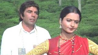 Dharmendras marriage with Rekha  Ghazab Scene [upl. by Aicel]