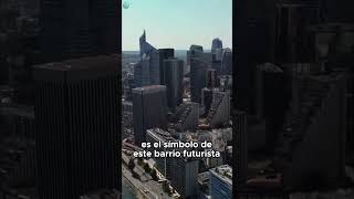 La Défense  El distrito futurista de París [upl. by Vilhelmina]