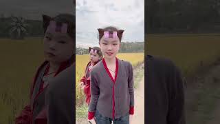 Record the cute everyday moments of the two sisters WangYibi 96 [upl. by Sorilda]