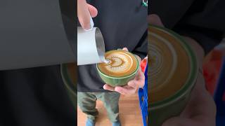 Amazing wing tulip latte art 😱 coffee latteartclass coffeeart coffeart treasure latteart [upl. by Aik]