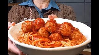 🍝 Spaghetti with Tomato Sauce and Meatballs  Traditional Grandmas Recipe 👵❤️ [upl. by Lledraw]