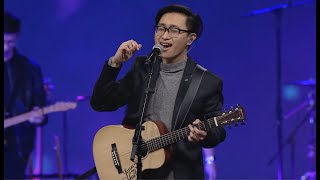 Kau Rajaku Indonesian Praise Song l Shawn Halim amp Urbana Worship Live  Urbana Conference 2018 [upl. by Rubina]