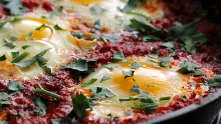 North AfricanStyle Poached Eggs in Tomato Sauce Shakshouka [upl. by Three]