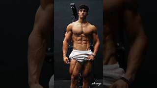 1 साल में इतनी खतरनाक बॉडी बनाई।motivation youtubeshorts youtube gym reels gymworkout [upl. by Rockwood]