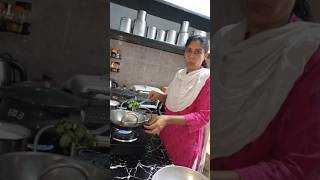 வெண்டைக்காய் இப்படி ட்ரை பன்னுங்க ❣️subscribe anijoeskitchen food tasty trending [upl. by Dnalrag]