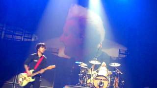 Green Day Hitchin a Ride and Welcome to Paradise  Kansas City Missouri August 12th 2009 [upl. by Ecirtnahs]