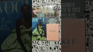 REVISTA VOGUE ENERO 2023  REGALO AGENDA O LIBRETA 2023 ROSAAZUL Y MUESTRA FRAGANCIA CHLOE [upl. by Lela527]