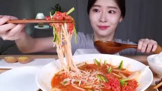 REVERSED ASMR FRESH RAW BEEF WITH SPICY COLD SAUCE EATING SOUNDS asmr mukbang [upl. by Ddot100]