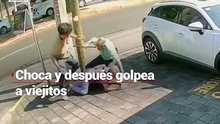 ¡UN INHUMANO 😡  Joven chocó contra dos autos atropelló a una mujer y después golpea a viejitos [upl. by Tega340]