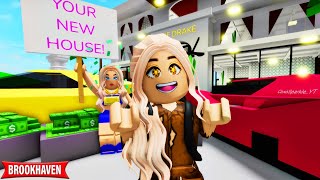 MY MOM IS SECRETLY A BILLIONAIRE IN BROOKHAVEN Roblox Brookhaven [upl. by Heigl]