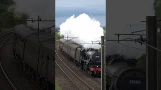 45407 THRASHES into Scotland shorts 45407 Steamtrain [upl. by Namielus652]