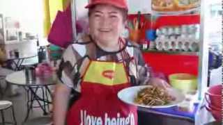 HOW TO COOK CHAR KUEY TEOW IN A MINUTE PENANG amp KL MALAYSIA [upl. by Nnyloj]