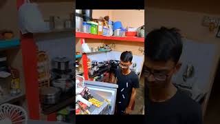 Ye kya hua 🤣 freezer door funmemes comedy fun viralvideo ytshorts newcreator [upl. by Jacynth32]