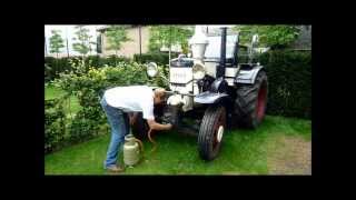 Ursus tractor met woonwagen vertrek wmv [upl. by Soloman]