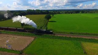 Stoomtrein tussen Loenen en Eerbeek in Gelderland [upl. by Lleynod129]