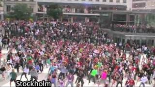 Michael Jackson Beat it FlashMob Toronto 2009 Aug 29 [upl. by Akiret150]