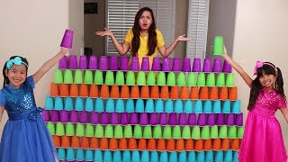 Emma amp Jannie Pretend Play Fun Stacking Giant Cup Wall Challenge Kids Toys [upl. by Cowles]