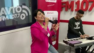 Samira Rəcəbli  Sarı Gullər Canli AVTO FM [upl. by Leonardo]