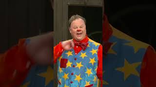 Can you sign Water with Mr Tumble  Mr Tumble ytshorts mrtumble makaton somethingspecial [upl. by Neb]