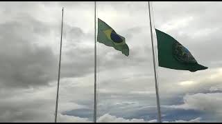 Bandeira Preta  Arriamento da bandeira com Michele e Bolsonaro  Brasília  DF 201222 exercito [upl. by Eirotal]