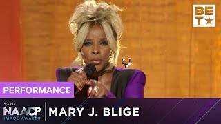 Mary J Blige Looks Stunning While She Sings Good Morning Gorgeous amp More  NAACP Image Awards 22 [upl. by Finella]