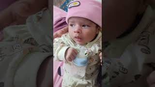 Golu ke reaction cap pehnane pr 😂 babyconversation babytalking babytalk cutebaby [upl. by Sheepshanks626]