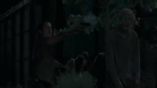 The Walking Dead 6x09 Glenn Saves Maggie [upl. by Demaggio]