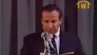 Christian apologist Dr Anis Shorrosh gets embarrassed by a Muslim guy from the audience [upl. by Bruce]