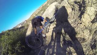 Descenso senda con caída de ciclista MTB BTT Bici de montaña [upl. by Wylie]