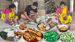 Chicken curry and moringa leaves with kachu bhaja  village traditional cooking  village lifestyle [upl. by Kahl464]