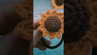 Sun 🌞 flowers per crochet se sample poni per hath se sun flowers crochet [upl. by Lorak]