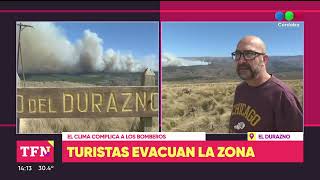 Turistas fueron obligados a evacuar la zona del incendio en Villa Yacanto [upl. by Hasila891]