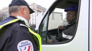 Pollution aux particules fines la police renforce les contrôles de véhicules [upl. by Eilyr]