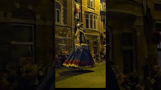 Dansende reuzen Dendermonde [upl. by Odyssey132]