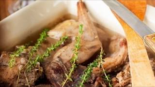 Recette  Lapin aux herbes [upl. by Nerot]