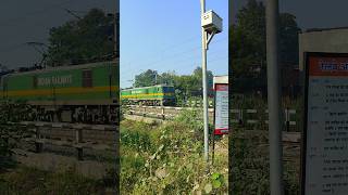 Azamgarh Belaisa Railway Crossing train engine maalgadi speed viralvideos [upl. by Yevad169]