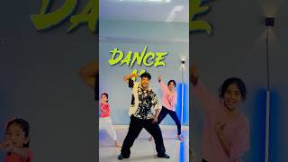 Dhating naach 🔥trendingvideo bollywoodsongs youtubeshorts dance shahidkapoor [upl. by Vaughan]