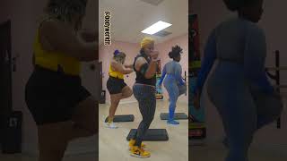 Yeah Glo Big girls stepping bodywerk coachakilah stepworkouts cardio bodyinclusivefitness [upl. by Gnas]