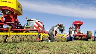 Drei Grünlandstriegel mit Walze im top agrarTest [upl. by Healion184]