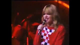 France Gall  Il jouait du piano debout  LIVE HQ STEREO 1982 [upl. by Nevada]