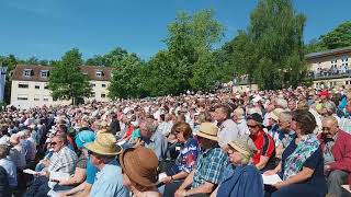 67 Bayerischer Kirchentag auf dem Hesselberg  Singen [upl. by Norrad]