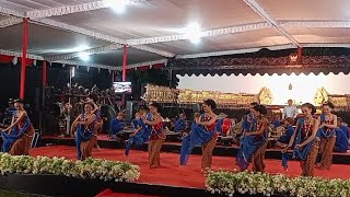 Tari Gambyong  Sanggar Seni Rama Wijaya Dies Natalis UKSW Ke 68 Lap Pancasila Salatiga [upl. by Pucida]